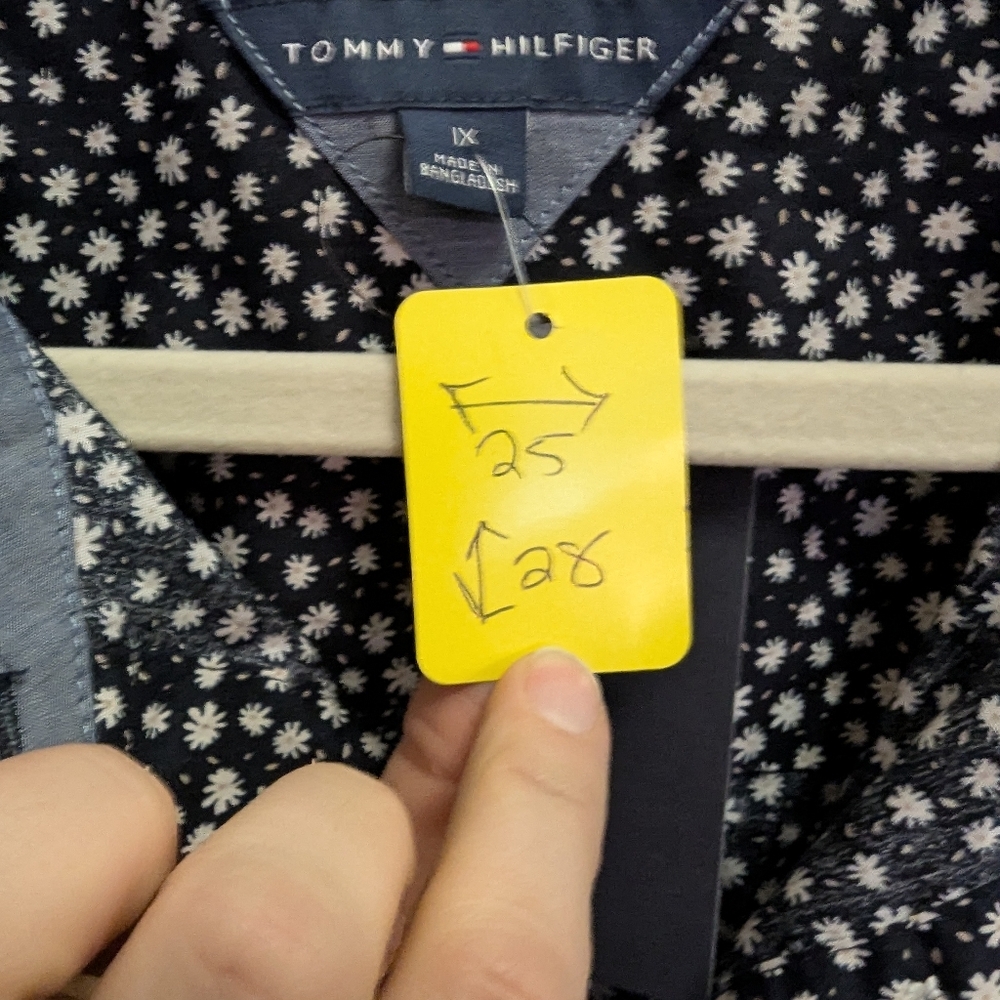 Daisy Button-Up Shirt By Tommy HilfigerTommy Hilfiger Women’s 1X Button D Sz 1XL - Picture 4 of 6